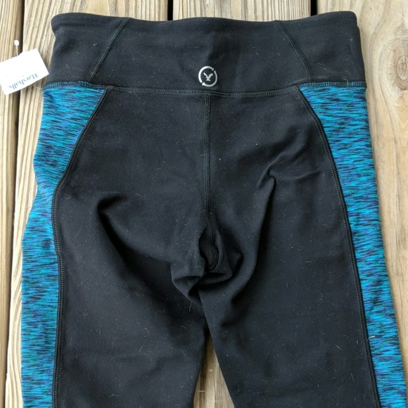 American Eagle NWT Workout Capris - Picture 6 of 7